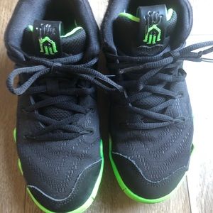 Nike Kyrie 4 GS Halloween Shoes Size 2Y